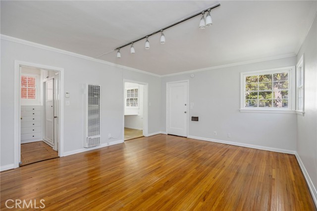 Detail Gallery Image 8 of 19 For 10372 Ashton Ave, Los Angeles,  CA 90024 - – Beds | – Baths