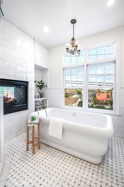 501 6th Place, Manhattan Beach, California 90266, 4 Bedrooms Bedrooms, ,2 BathroomsBathrooms,Residential,Sold,6th,SB23176896