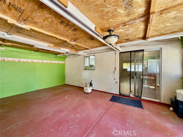 40912 168th E, Lancaster CA: https://media.crmls.org/medias/1a8d0a7a-4532-43f7-80ae-4d554c0855e2.jpg