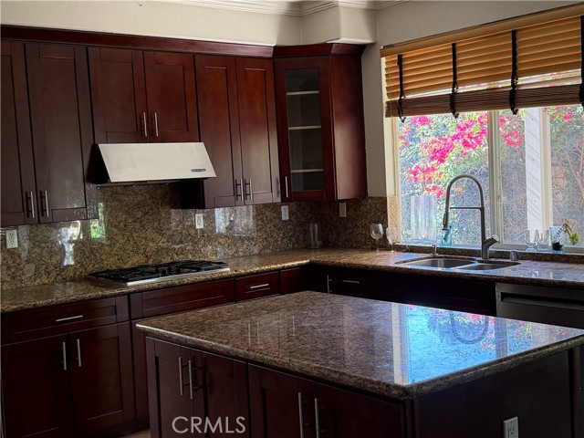 Detail Gallery Image 8 of 35 For 10658 Chiquita, Studio City,  CA 91602 - 3 Beds | 2/1 Baths