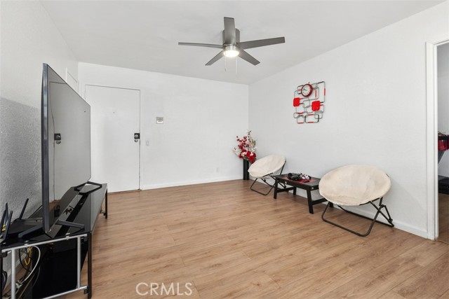 3142 Midway Drive, San Diego CA: https://media.crmls.org/medias/1a8d8250-1c23-4d90-889d-2b83c4f9de09.jpg