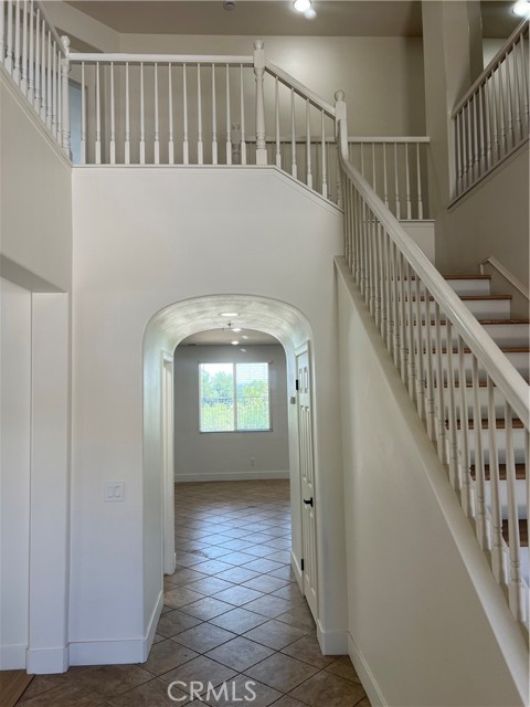 Detail Gallery Image 2 of 31 For 12080 Scenic View, Riverside,  CA 92505 - 5 Beds | 4/1 Baths