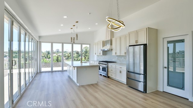 Image 4 of 33 For 1198 Barbara Drive
