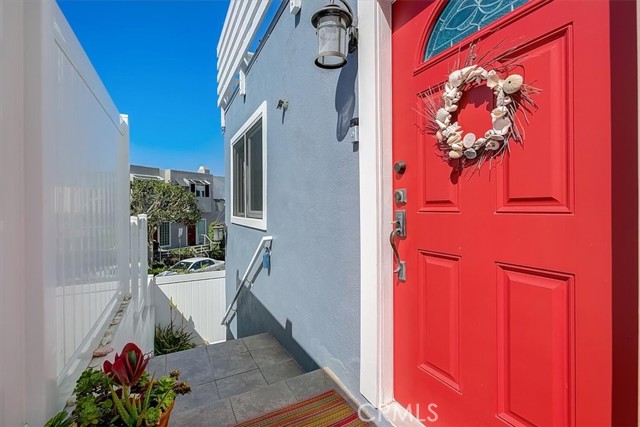 120 Hill Street, Hermosa Beach, California 90254, 3 Bedrooms Bedrooms, ,3 BathroomsBathrooms,Residential,Sold,Hill,SB22073459