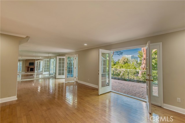 4602 Hurford Terrace, Encino CA: https://media.crmls.org/medias/1a8fac57-caf0-4326-8205-b4d5611695e9.jpg