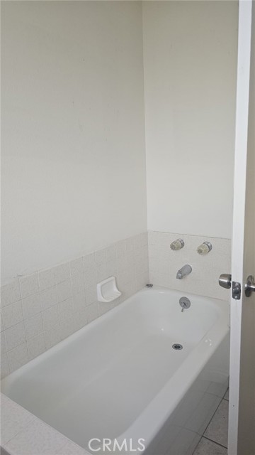 Detail Gallery Image 22 of 33 For 2910 Silver Ridge Dr, Pinon Hills,  CA 92372 - 4 Beds | 3 Baths