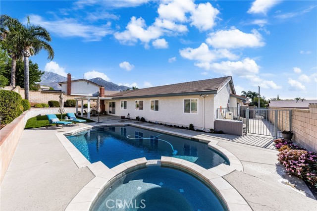 6450 Sard Street, Rancho Cucamonga CA: https://media.crmls.org/medias/1a8fd36c-1d28-411d-8343-72cdd4bc29fd.jpg