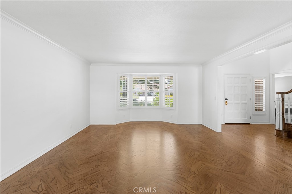 https://media.crmls.org/medias/1a901817-6519-4369-8b3d-a2aa20eaed90.jpg?preset=X-Large