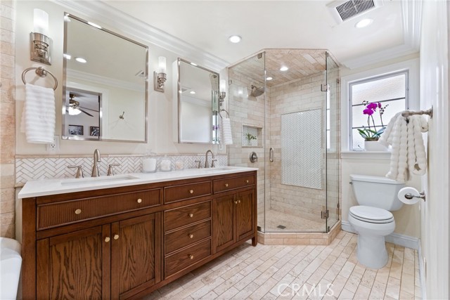 Detail Gallery Image 14 of 22 For 2618 N Louise St, Santa Ana,  CA 92706 - 3 Beds | 2/1 Baths