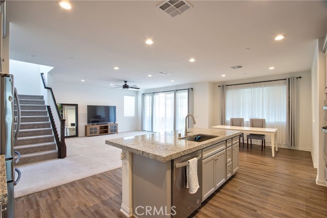 Detail Gallery Image 15 of 65 For 33022 Clairette Ct, Winchester,  CA 92596 - 6 Beds | 5 Baths