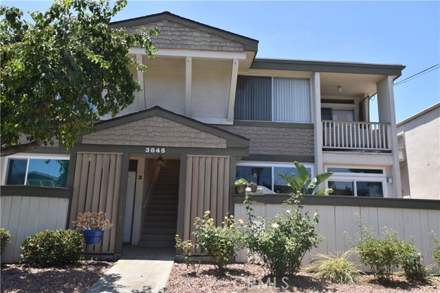 Detail Gallery Image 1 of 20 For 3845 Groton St #4,  San Diego,  CA 92110 - 2 Beds | 2 Baths