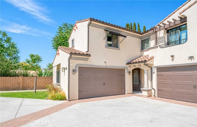 314 S Moore Unit: B