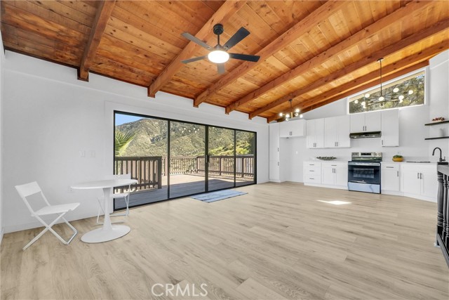 Detail Gallery Image 3 of 41 For 33580 Landerville, Lake Elsinore,  CA 92530 - 3 Beds | 2 Baths