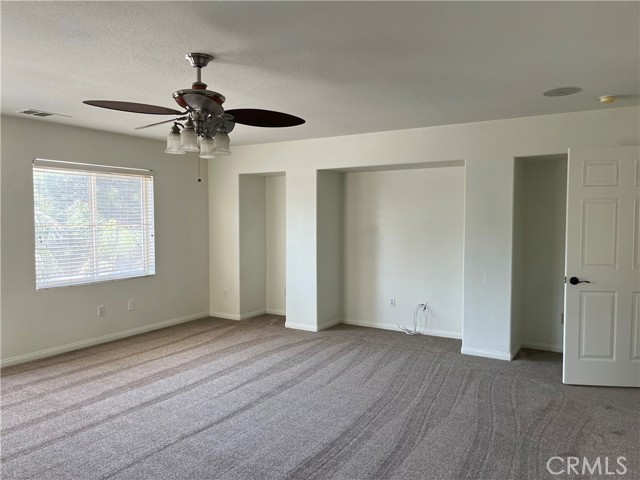 1483 Midnight Sun Drive, Beaumont CA: https://media.crmls.org/medias/1a9302e6-06c3-4433-9bf8-973ce7b8263a.jpg