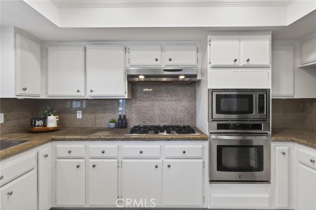 324 North Francisca Avenue, Redondo Beach, California 90277, 3 Bedrooms Bedrooms, ,2 BathroomsBathrooms,Residential,For Sale,North Francisca Avenue,OC26077465