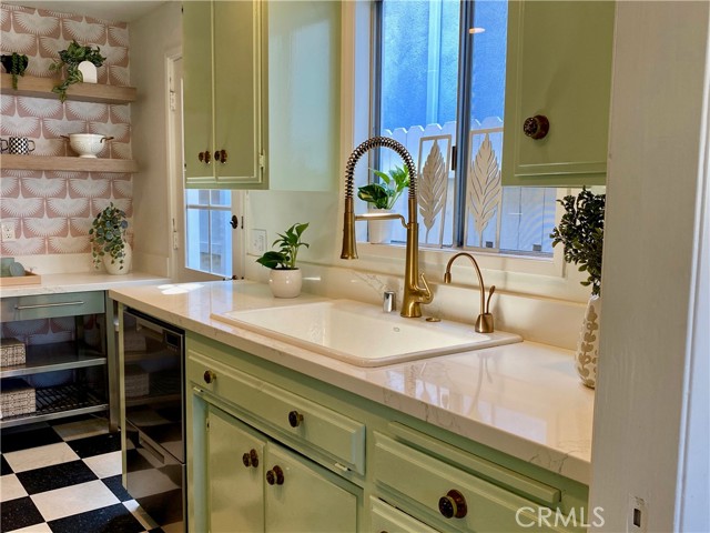 Detail Gallery Image 8 of 33 For 322 Grand Canal, Newport Beach,  CA 92662 - 3 Beds | 3 Baths