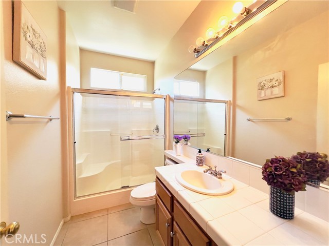 17231 Greentree Drive, Riverside CA: https://media.crmls.org/medias/1a9548eb-f59d-4350-a02b-a3f0a32c983f.jpg