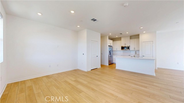 Detail Gallery Image 13 of 33 For 8421 Gabrielino Ct, Rancho Cucamonga,  CA 91730 - 3 Beds | 2/1 Baths