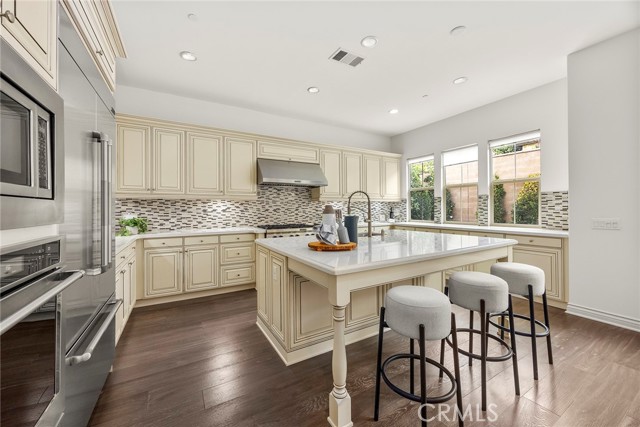 Detail Gallery Image 20 of 45 For 75 Dublin, Irvine,  CA 92620 - 4 Beds | 4/1 Baths