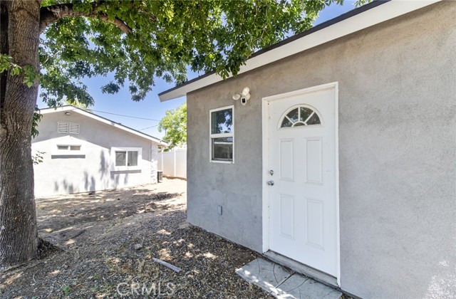17300 Grand Avenue, Lake Elsinore CA: https://media.crmls.org/medias/1a966512-7d4d-4f23-b6ab-3ff21c940c8f.jpg