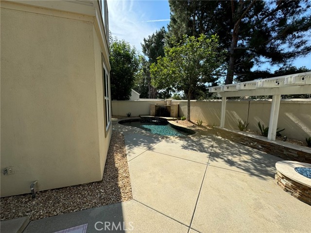 6 Lakeridge, Rancho Santa Margarita CA: https://media.crmls.org/medias/1a96b99a-391e-4ee5-8f6c-692d05167be3.jpg