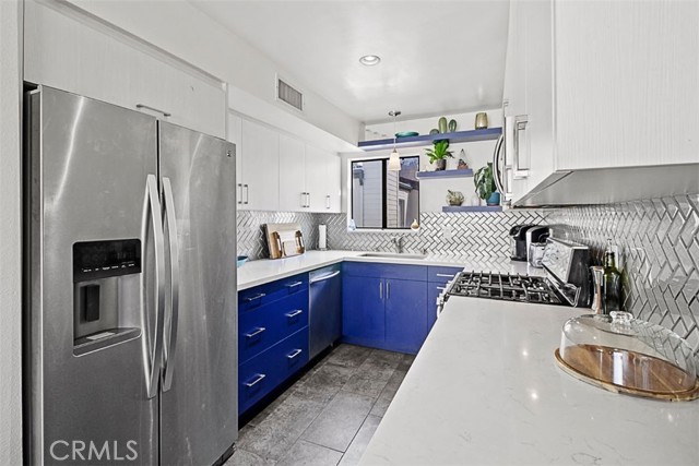 10465 Newhome Avenue, 6 photo 7