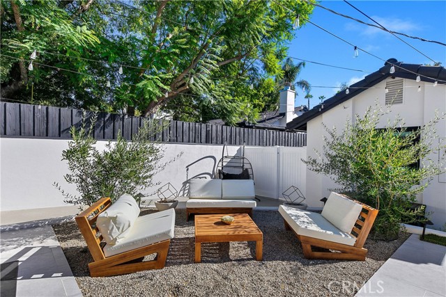 Detail Gallery Image 46 of 75 For 22269 Avenue San Luis, Woodland Hills,  CA 91364 - 5 Beds | 5/1 Baths