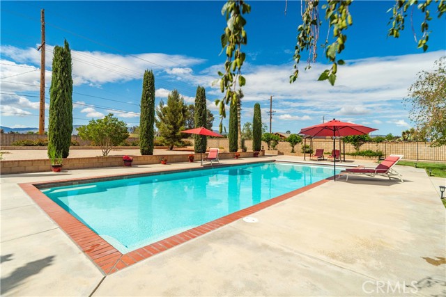 2608 Desert Rose Drive, Lancaster CA: https://media.crmls.org/medias/1a97f2c6-dc4f-4d95-afbc-b225749c00fe.jpg