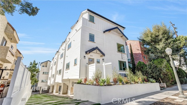 Detail Gallery Image 12 of 45 For 1823 Westholme Ave, Los Angeles,  CA 90025 - 8 Beds | 8 Baths