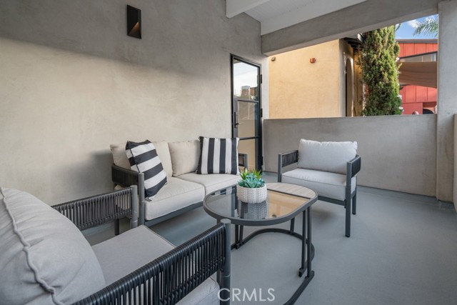 58 66th Place, Long Beach CA: https://media.crmls.org/medias/1a987b10-184f-4491-a278-28e20ce38635.jpg