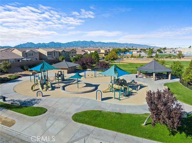 Detail Gallery Image 14 of 19 For 13176 Upland Ct, Hesperia,  CA 92344 - 3 Beds | 2 Baths