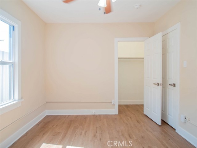 1805 W 35th Street, Los Angeles CA: https://media.crmls.org/medias/1a98bc9a-43d1-4d69-ba92-cf6af8d21bd7.jpg