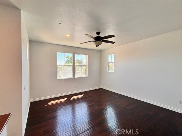 Detail Gallery Image 12 of 25 For 28577 Las Canastas Dr, Valencia,  CA 91354 - 4 Beds | 3 Baths