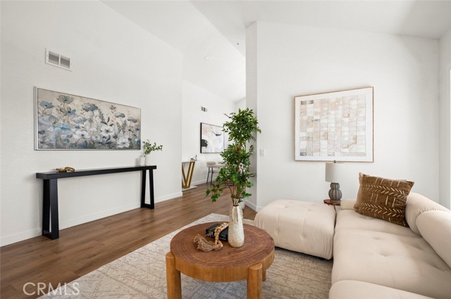 4 Saint Martin, Laguna Niguel CA: https://media.crmls.org/medias/1a994b8d-2a7d-4ff7-8dc2-5871b0e62291.jpg