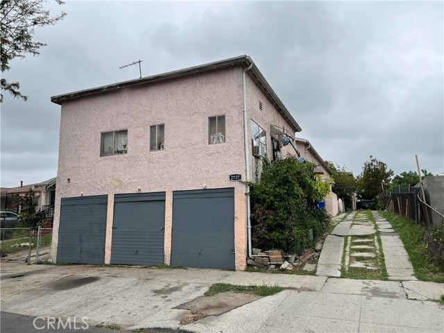 2737 Pomeroy Avenue, Los Angeles CA: https://media.crmls.org/medias/1a99d7ca-a981-46bf-9e0b-bfe390f2de29.jpg