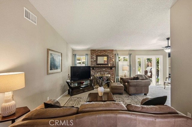 Detail Gallery Image 19 of 47 For 281 Jessica, Lake Elsinore,  CA 92530 - 3 Beds | 2 Baths