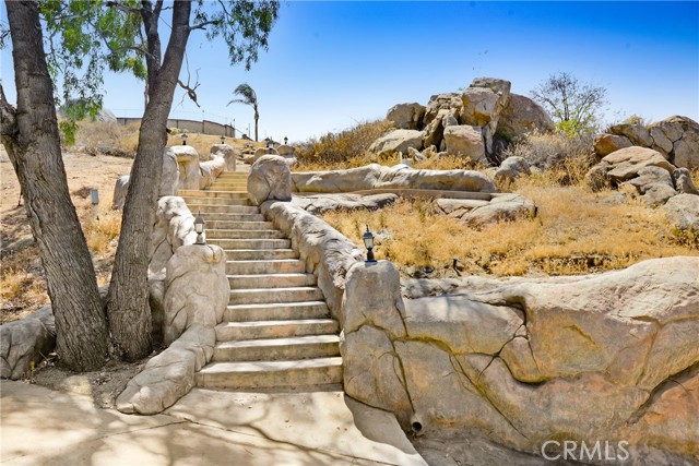 Detail Gallery Image 39 of 53 For 17295 Ridge Canyon Dr, Riverside,  CA 92506 - 4 Beds | 2/1 Baths