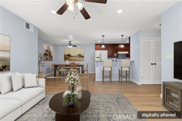 Detail Gallery Image 6 of 28 For 2501 W Sunflower Ave #E16,  Santa Ana,  CA 92704 - 3 Beds | 2 Baths