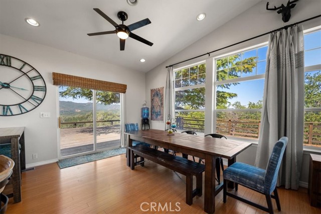 5990 Sunny Glen, Paso Robles CA: https://media.crmls.org/medias/1a9aeb72-e9e5-4ee5-9876-d1a65dda14fd.jpg