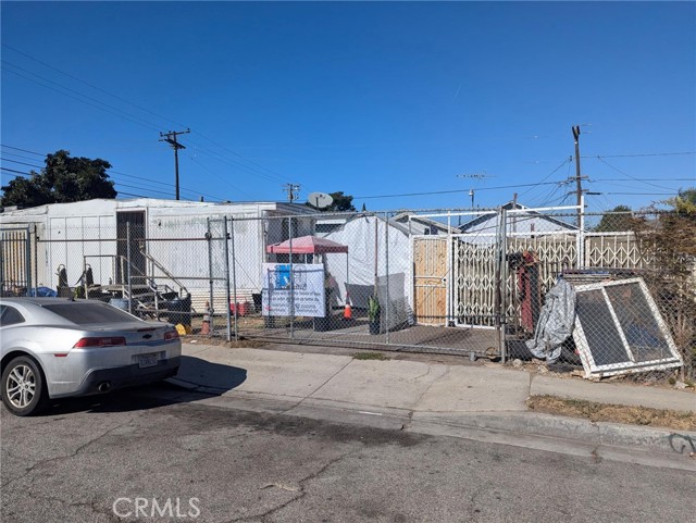 Detail Gallery Image 2 of 3 For 404 S Central Ave, Compton,  CA 90220 - – Beds | – Baths