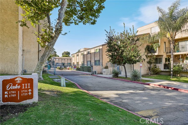 Detail Gallery Image 2 of 51 For 1725 Neil Armstrong St #106,  Montebello,  CA 90640 - 2 Beds | 1/1 Baths