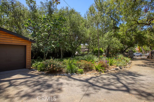 Detail Gallery Image 28 of 33 For 2057 Oakwood St, Pasadena,  CA 91104 - 2 Beds | 1 Baths
