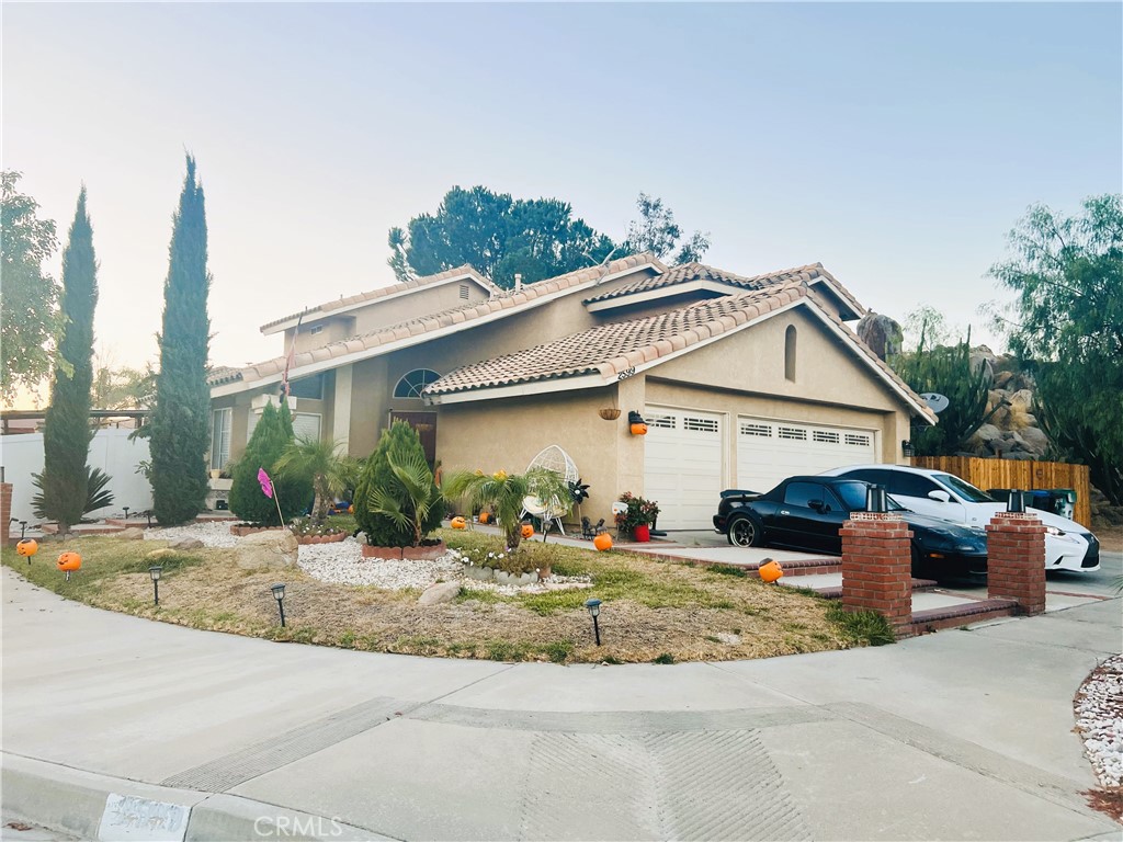 2599 Pinnacle Circle