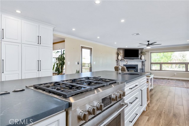 2885 Summer Ranch Road, Paso Robles CA: https://media.crmls.org/medias/1a9c5a27-7471-4f5c-845b-5919056b22f8.jpg