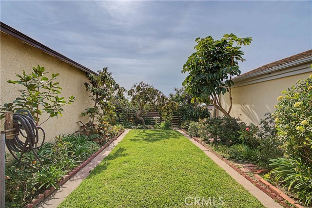 Detail Gallery Image 40 of 42 For 819 N. Maria, Redondo Beach,  CA 90277 - 3 Beds | 1 Baths