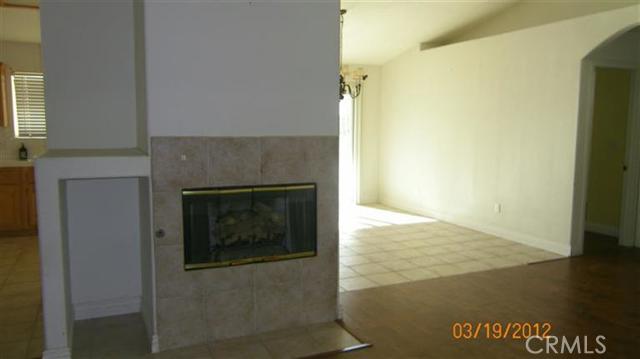 11114 AROYO Avenue, Hesperia CA: https://media.crmls.org/medias/1a9f11dc-08ba-4cf0-8ea9-8b4e0f289327.jpg