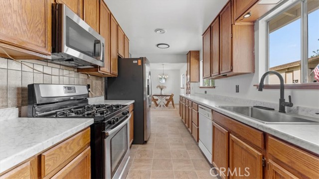 Detail Gallery Image 25 of 48 For 112 Los Verjeles, Bangor,  CA 95901 - 3 Beds | 1/1 Baths