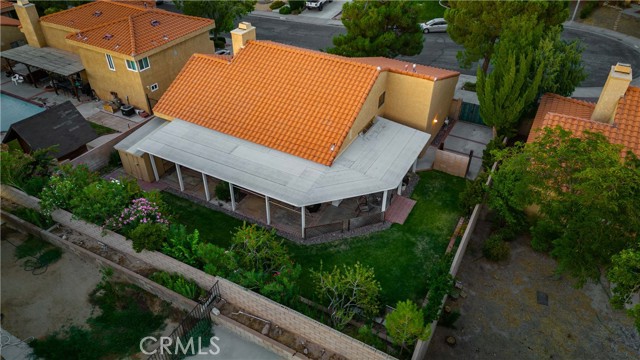 38225 6th W Street, Palmdale CA: https://media.crmls.org/medias/1aa0647b-2bb8-4c58-8891-c51330e491c2.jpg