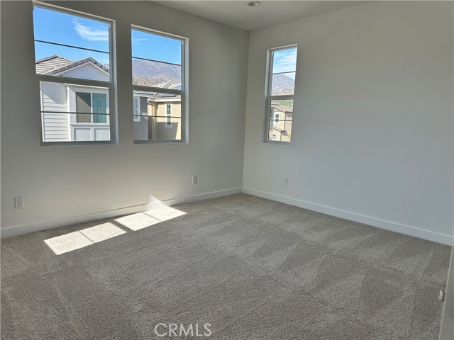 Detail Gallery Image 9 of 10 For 1882 Coffeeberry Rd, Santa Paula,  CA 93060 - 3 Beds | 2/1 Baths