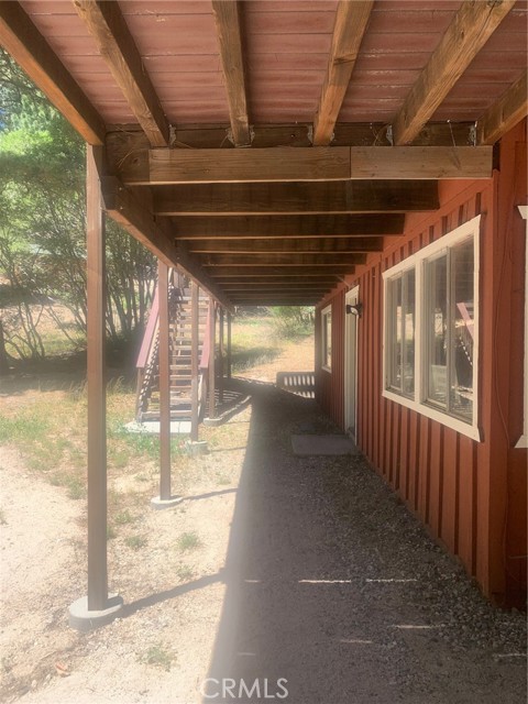 33254 Wild Rose Drive, Green Valley Lake CA: https://media.crmls.org/medias/1aa0b21f-7a97-47c1-a07d-22c84ddc2bc2.jpg